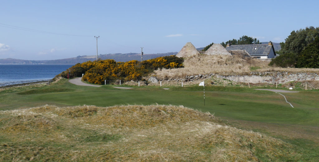 the home of golf - Par3 5th green - Fortrose & Rosemarkie GC